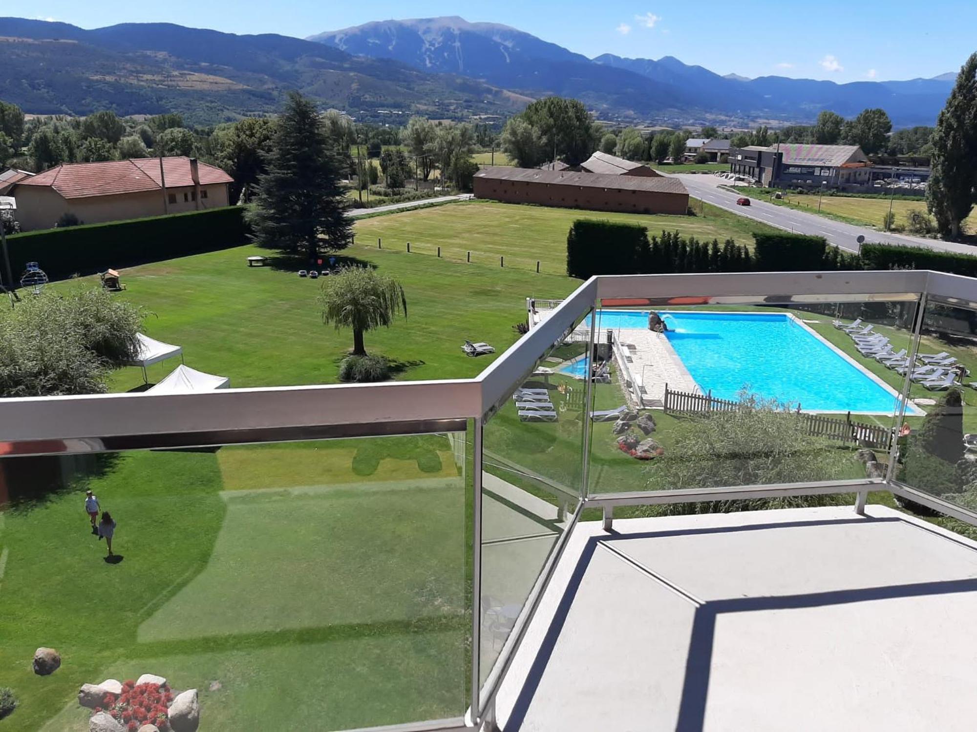 Puigcerda Park Hotel Buitenkant foto
