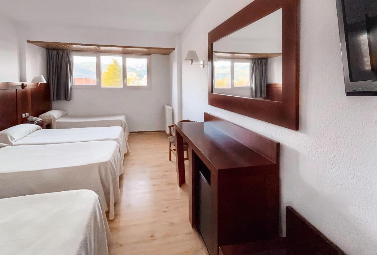Puigcerda Park Hotel Buitenkant foto